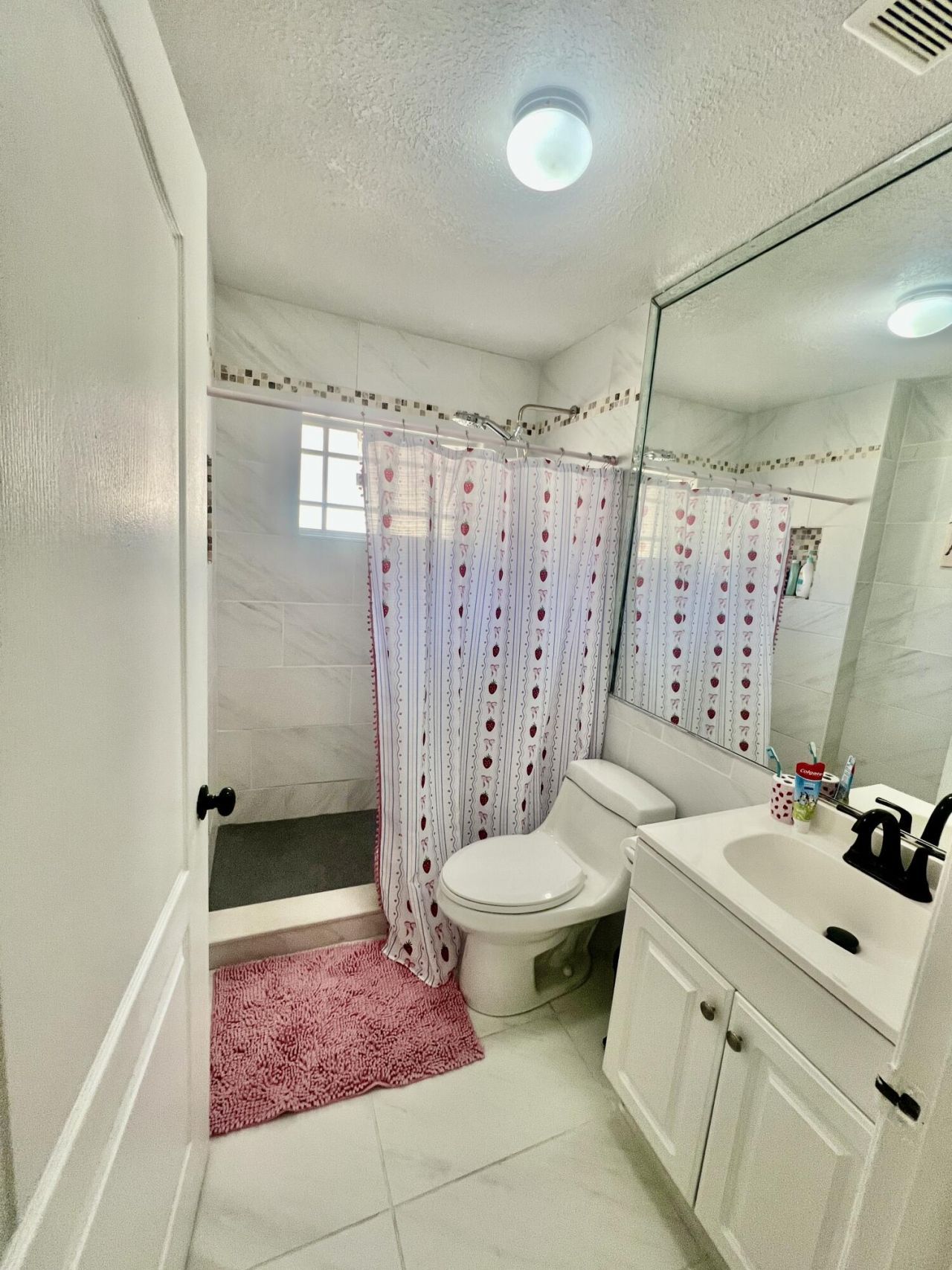 10903 W Okeechobee Road, Unit 201, Hialeah, FL 33018 Photo