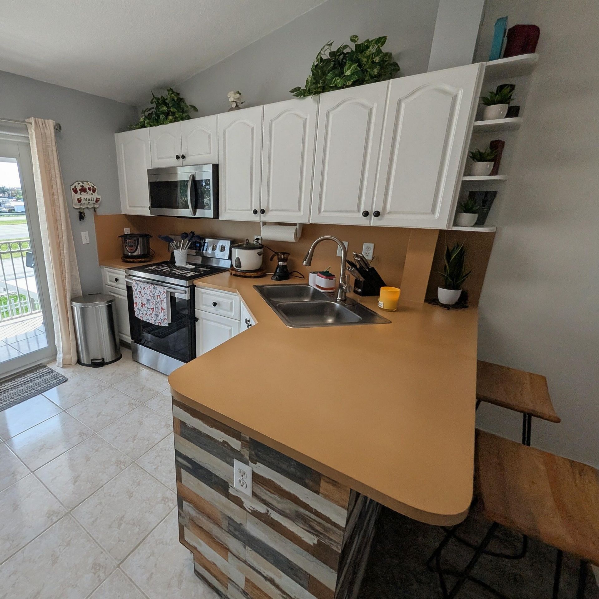 10903 W Okeechobee Road, Unit 201, Hialeah, FL 33018 Photo