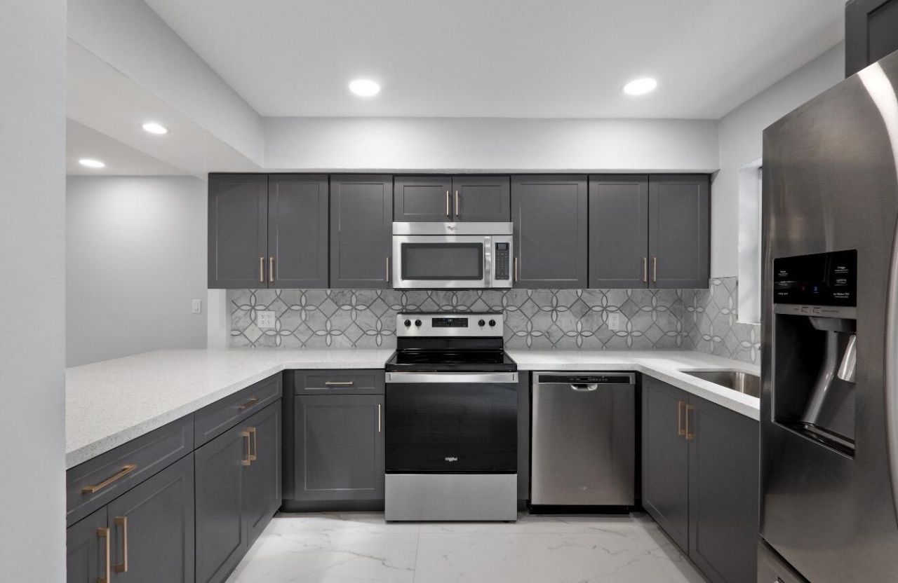 1661 NW 1st Avenue, Pompano Beach, FL 33060 Photo