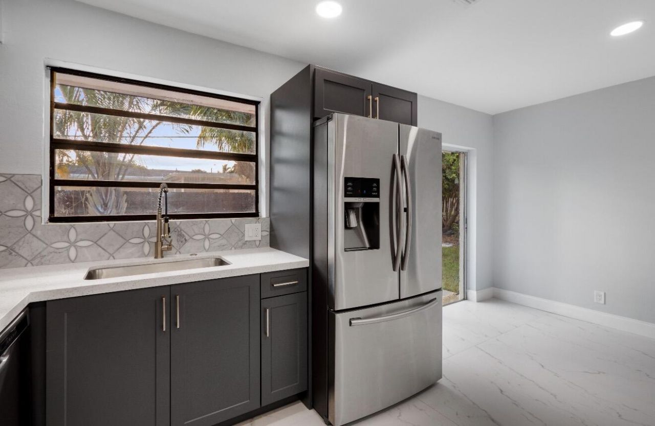 1661 NW 1st Avenue, Pompano Beach, FL 33060 Photo