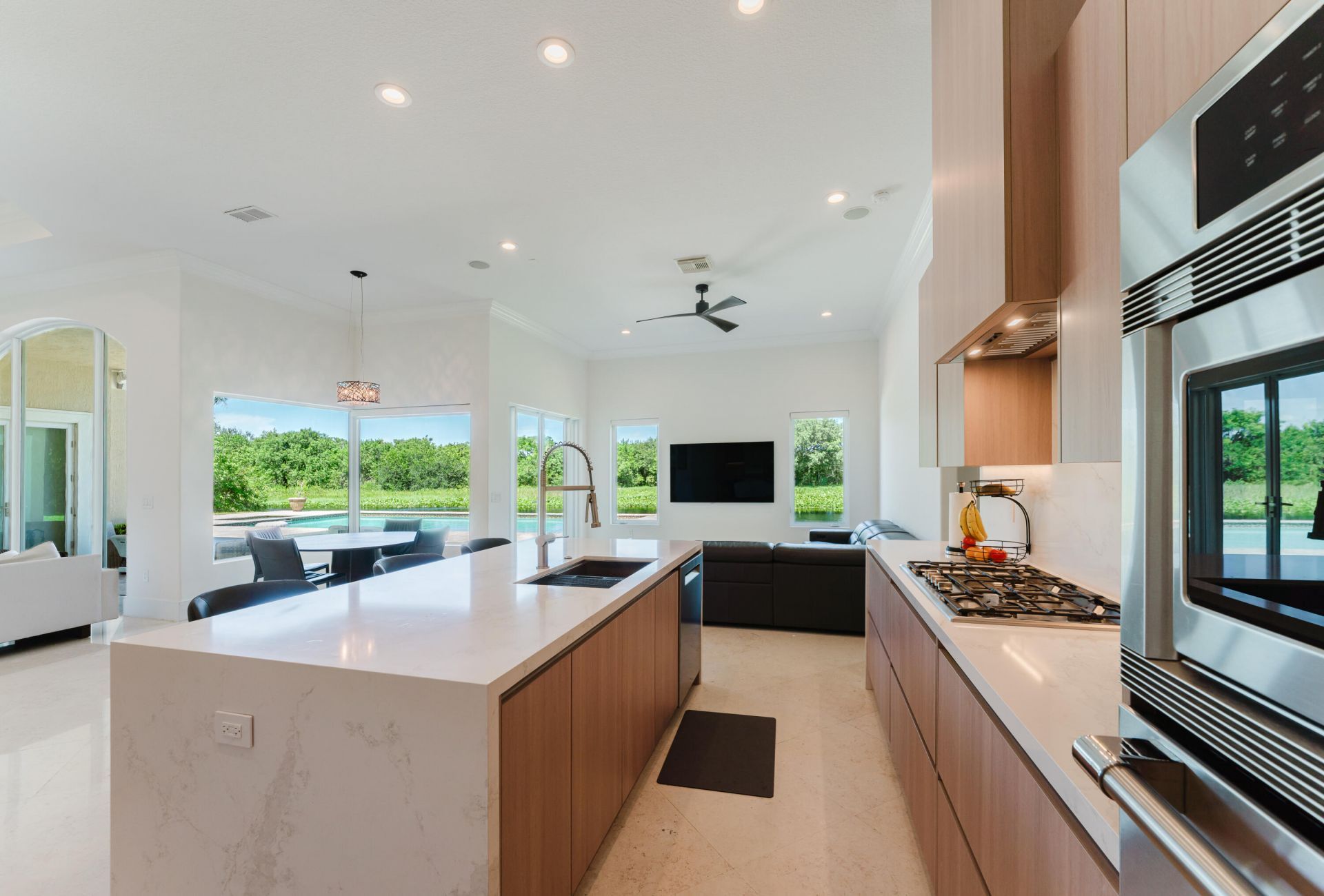 4197 Finishline Terrace, Davie, FL 33330 Photo