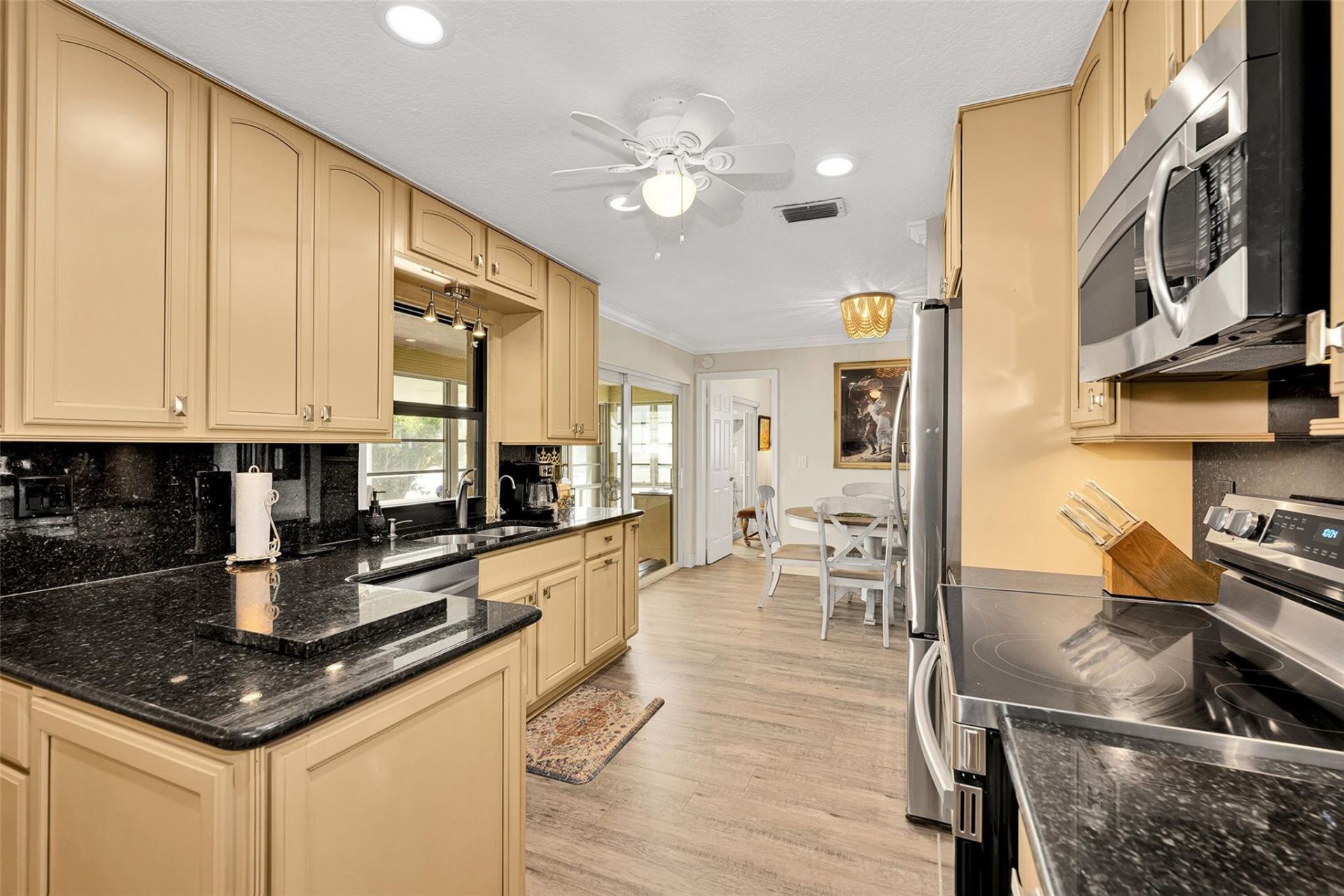 1010 NW 89th Way, Plantation, FL 33322 Photo