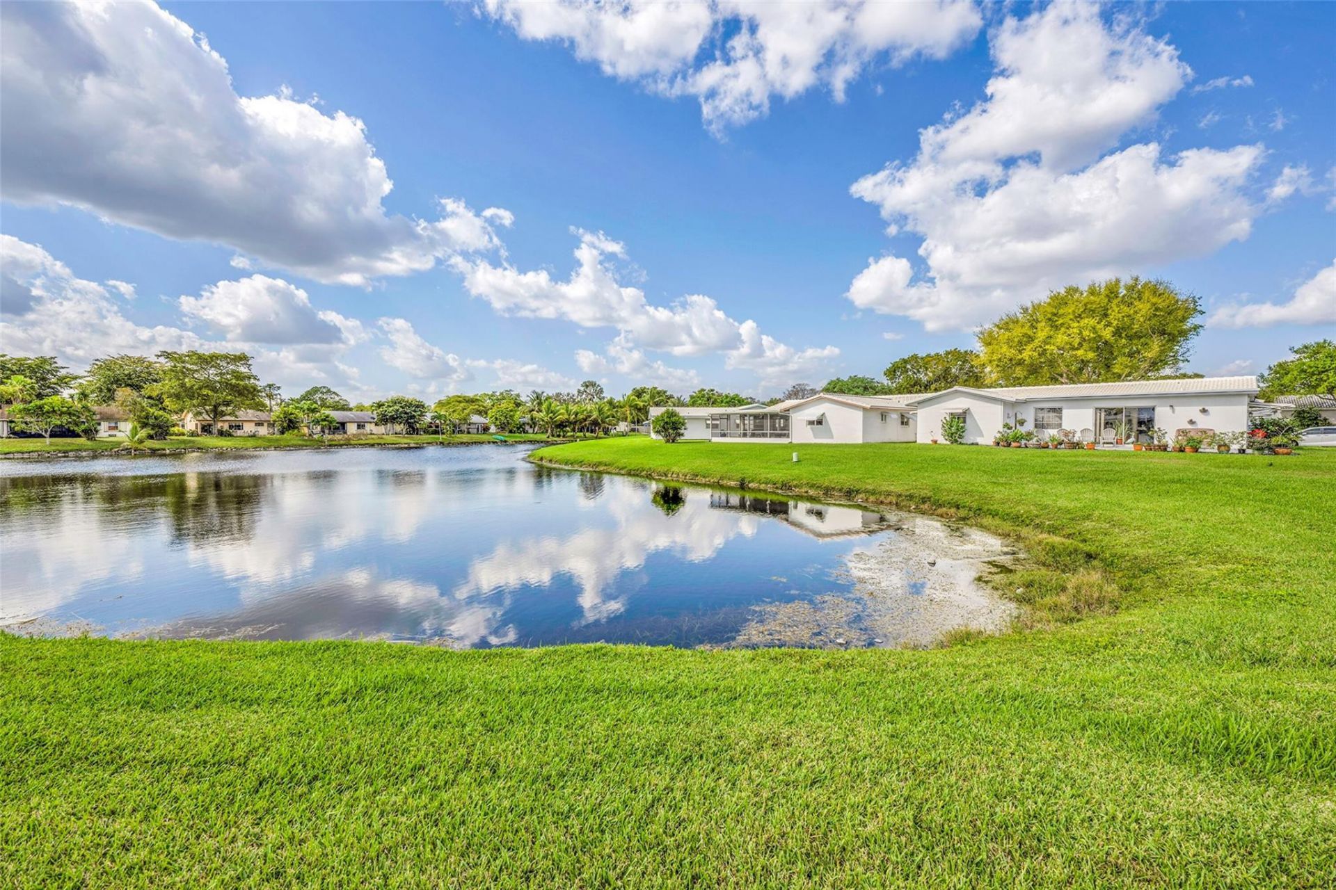 1010 NW 89th Way, Plantation, FL 33322 Photo