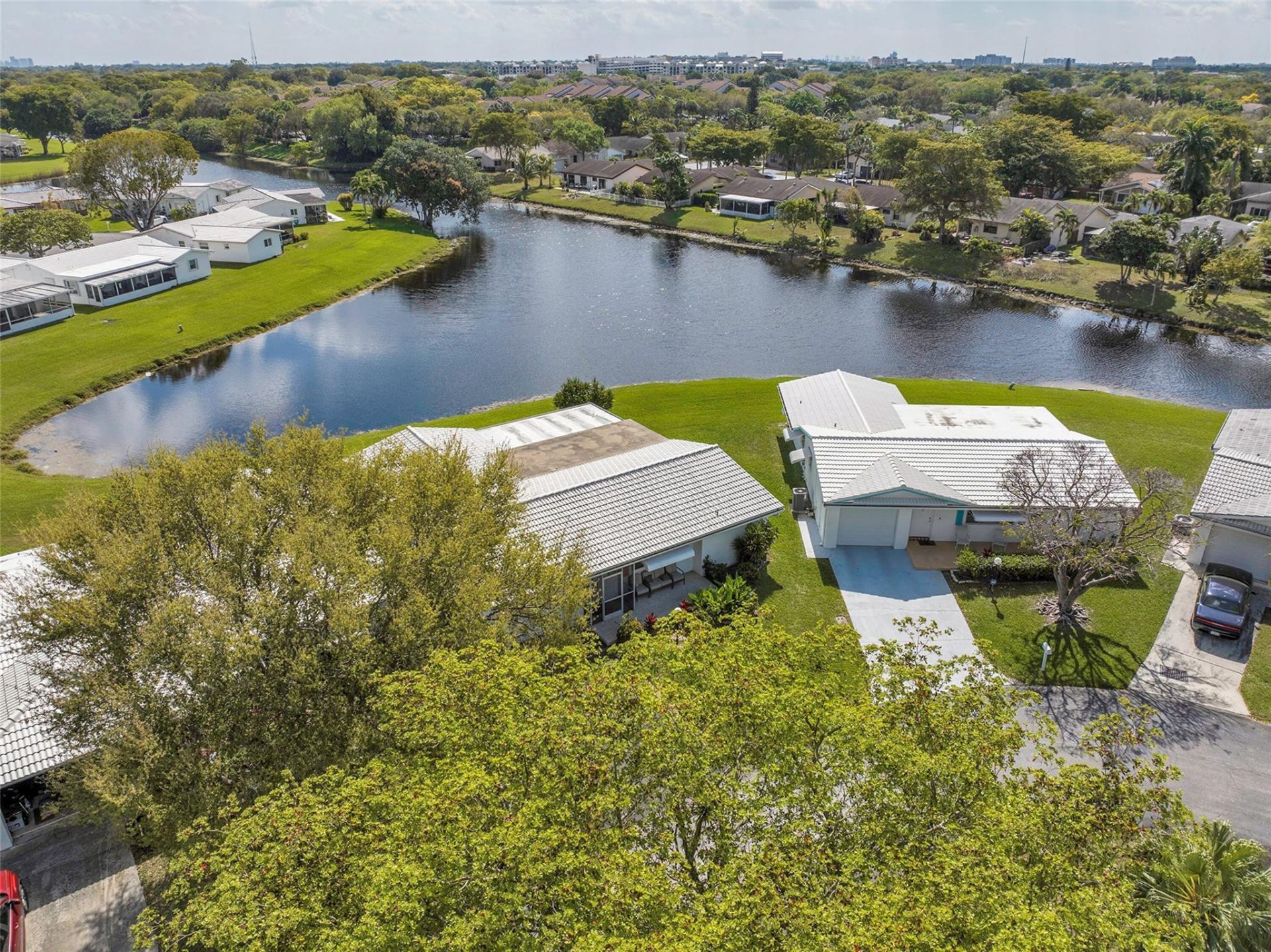 1010 NW 89th Way, Plantation, FL 33322 Photo