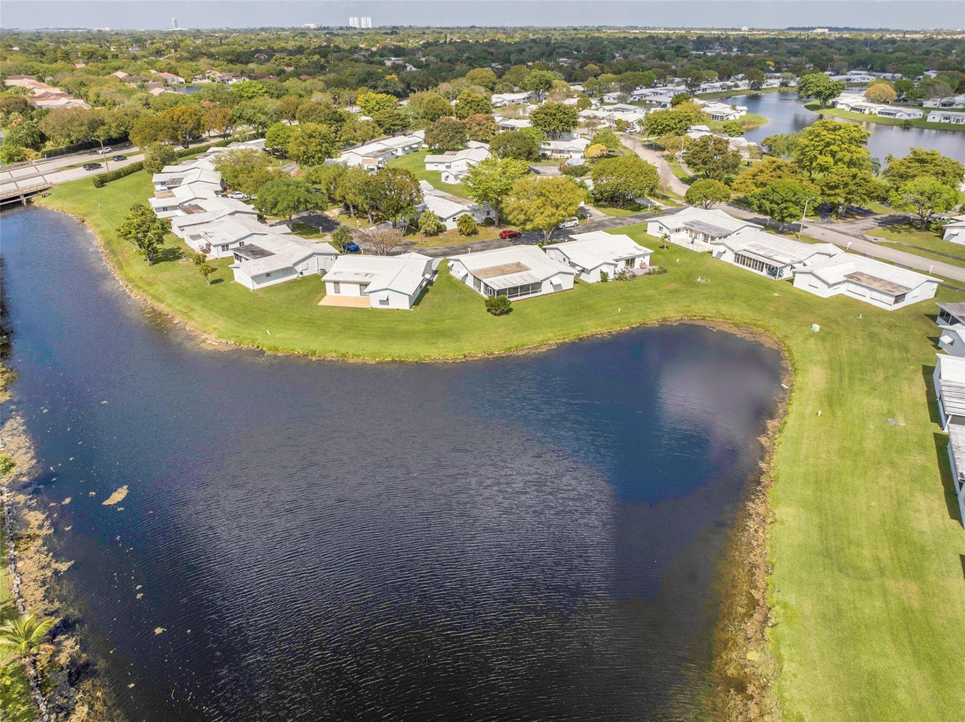 1010 NW 89th Way, Plantation, FL 33322 Photo
