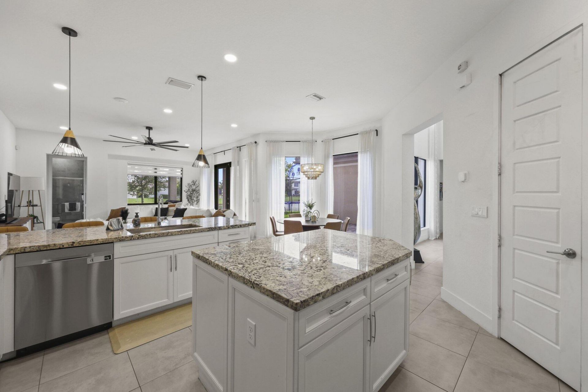 10432 N Lago Vista Circle, Parkland, FL 33076 Photo