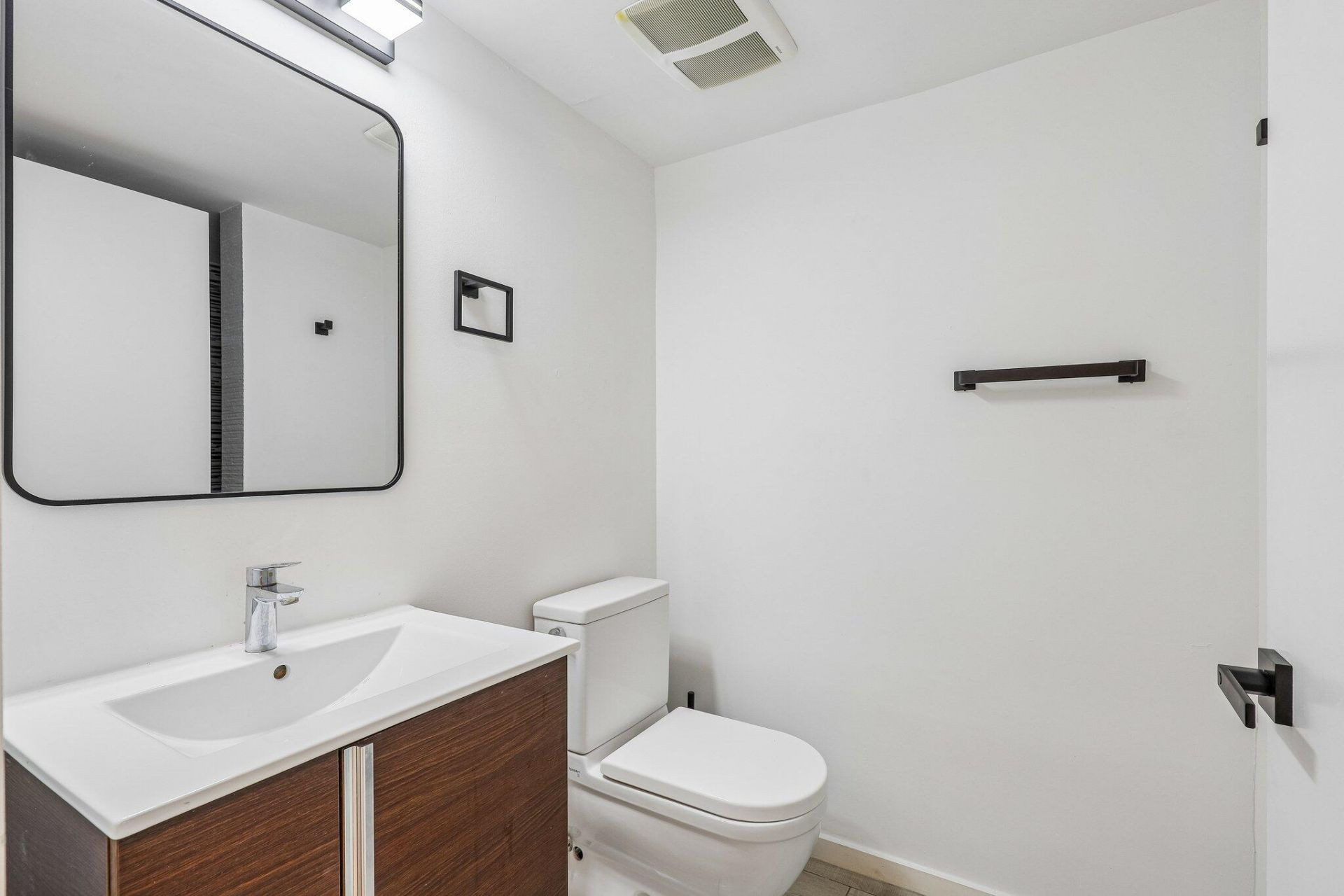 740 Meridian Avenue, Unit 11, Miami Beach, FL 33139 Photo