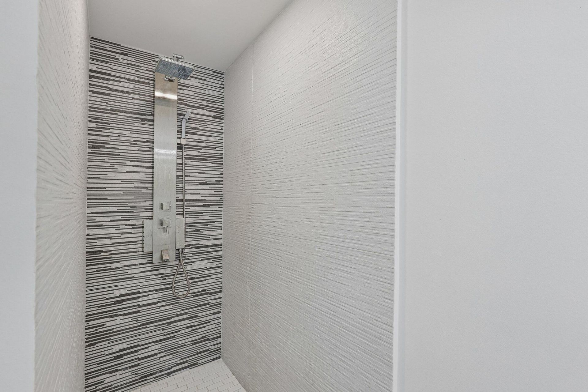 740 Meridian Avenue, Unit 11, Miami Beach, FL 33139 Photo