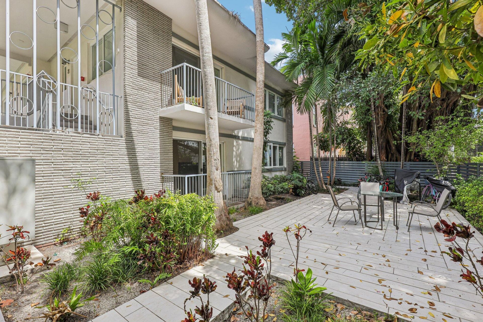 740 Meridian Avenue, Unit 11, Miami Beach, FL 33139 Photo