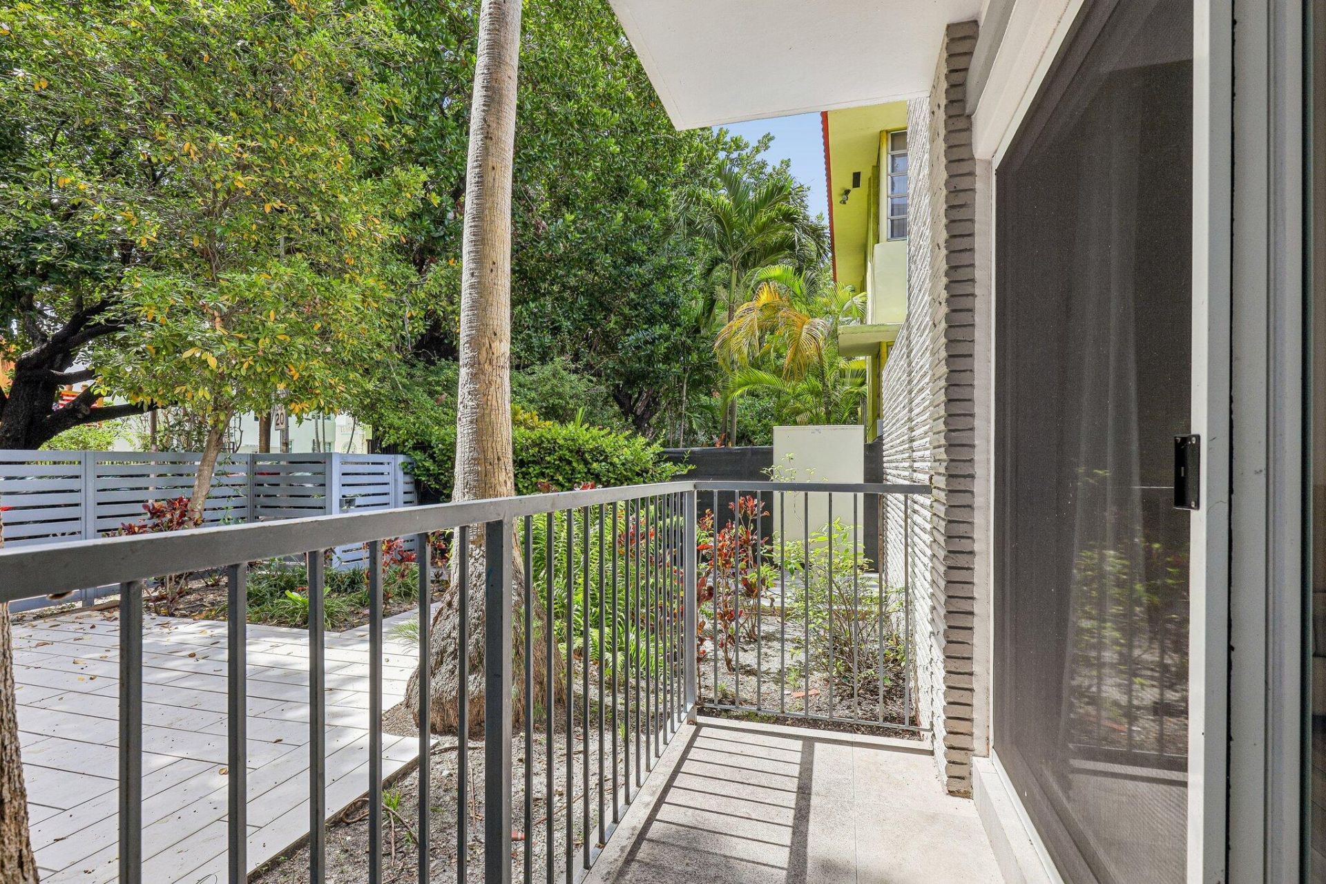 740 Meridian Avenue, Unit 11, Miami Beach, FL 33139 Photo