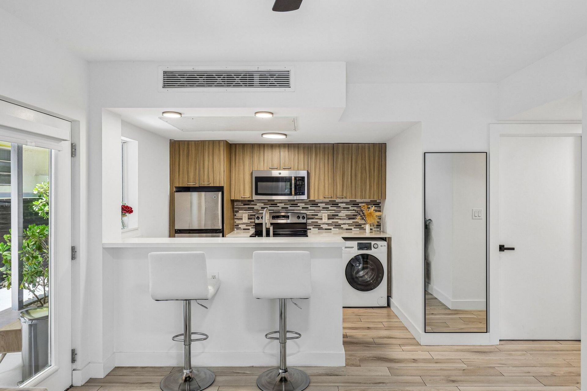 740 Meridian Avenue, Unit 11, Miami Beach, FL 33139 Photo