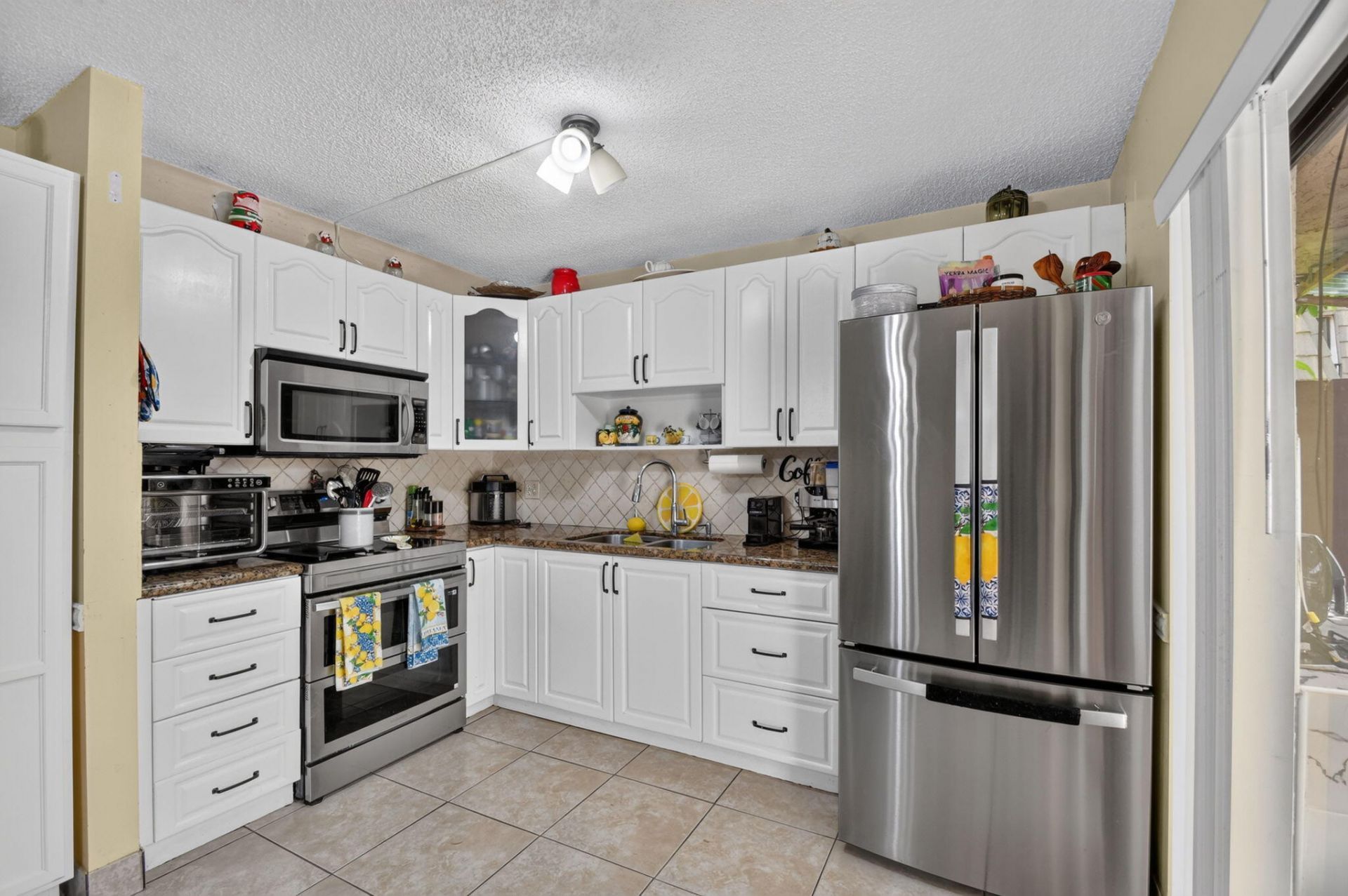 1610 Forest Lakes Circle, Unit B, West Palm Beach, FL 33406 Photo