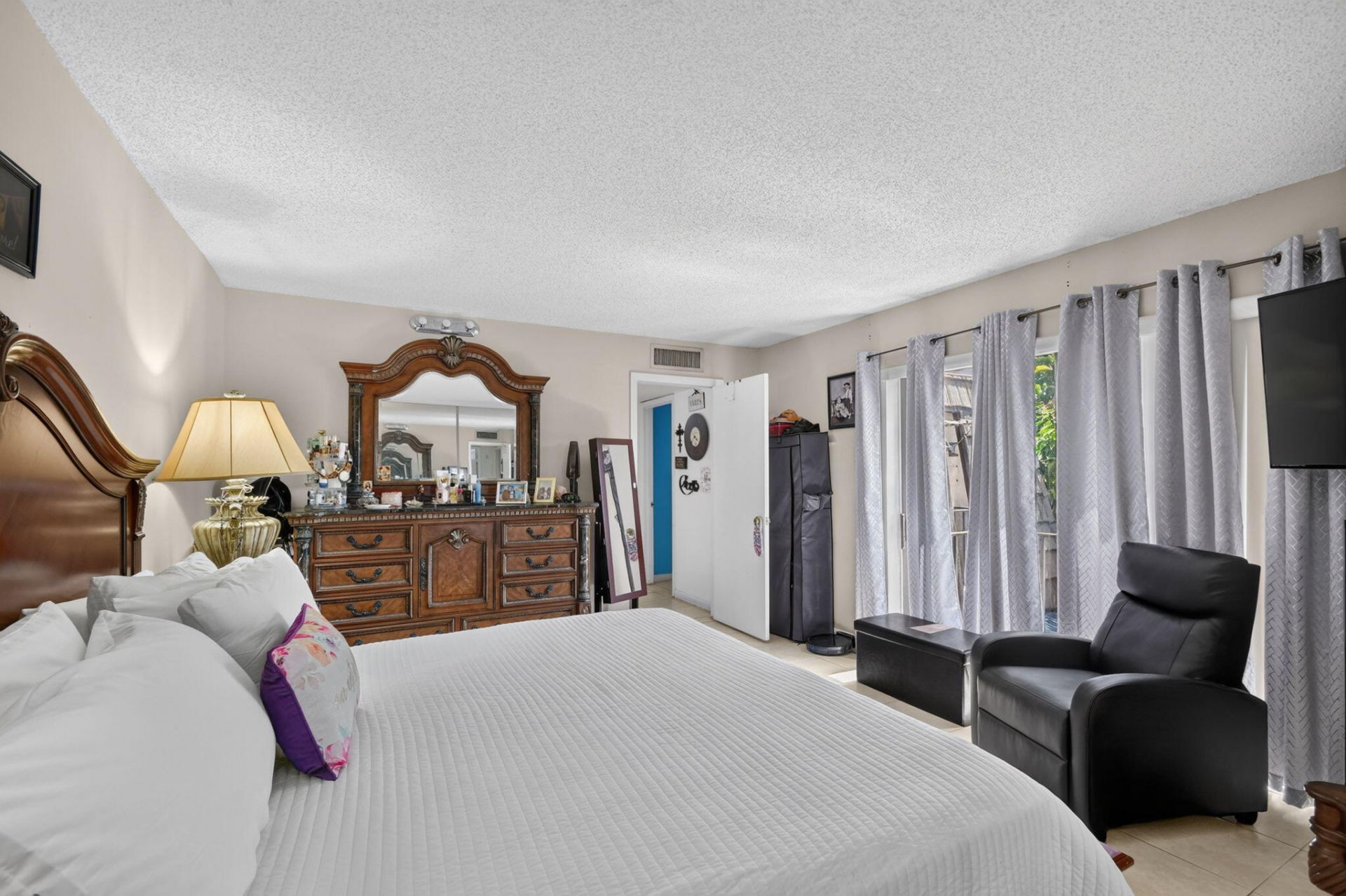 1610 Forest Lakes Circle, Unit B, West Palm Beach, FL 33406 Photo