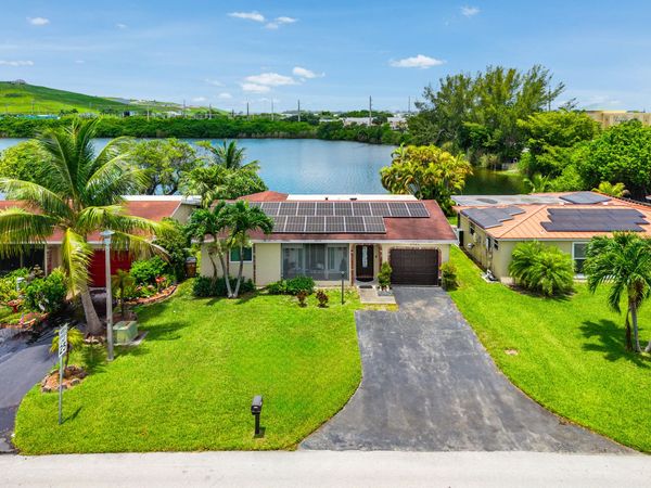 4901 NW 18th Avenue, Deerfield Beach, FL 33064