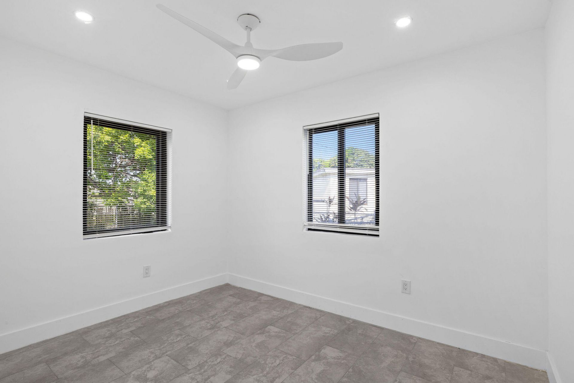 9001 NW 32nd Ct Road, Miami, FL 33147 Photo