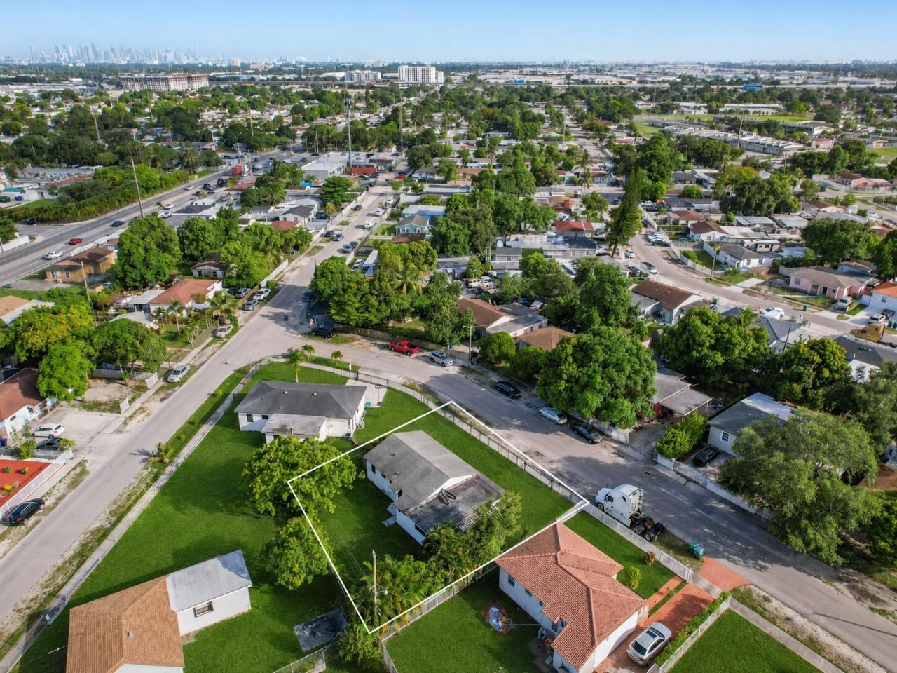 9001 NW 32nd Ct Road, Miami, FL 33147 Photo