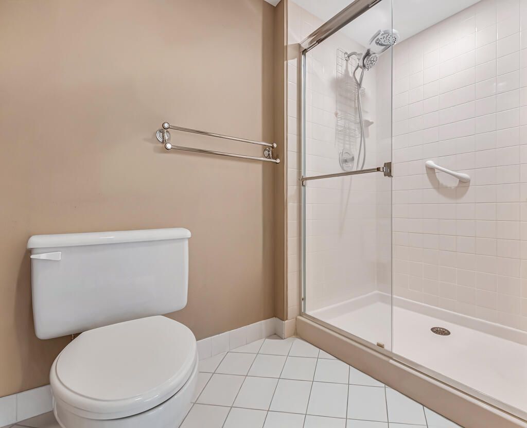 6169 Balboa Circle, Unit 302, Boca Raton, FL 33433 Photo