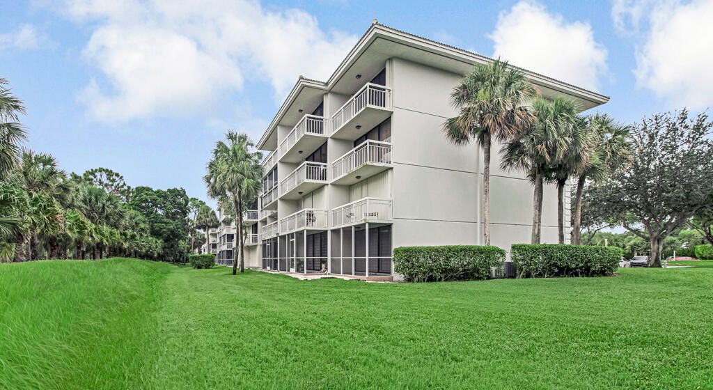 6169 Balboa Circle, Unit 302, Boca Raton, FL 33433 Photo