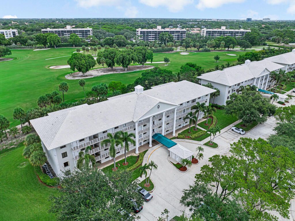 6169 Balboa Circle, Unit 302, Boca Raton, FL 33433 Photo