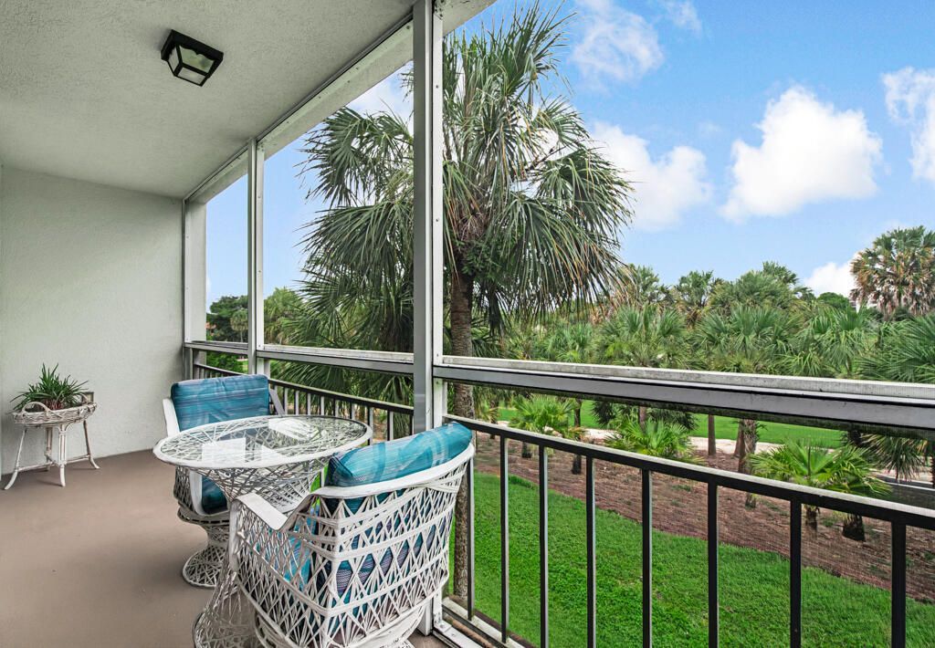 6169 Balboa Circle, Unit 302, Boca Raton, FL 33433 Photo