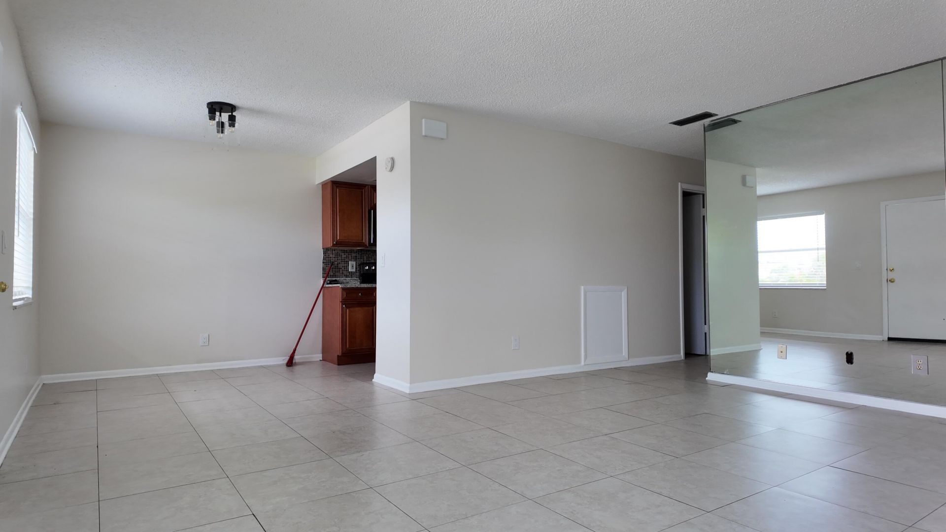 227 Castlewood Drive, Unit 207, North Palm Beach, FL 33408 Photo