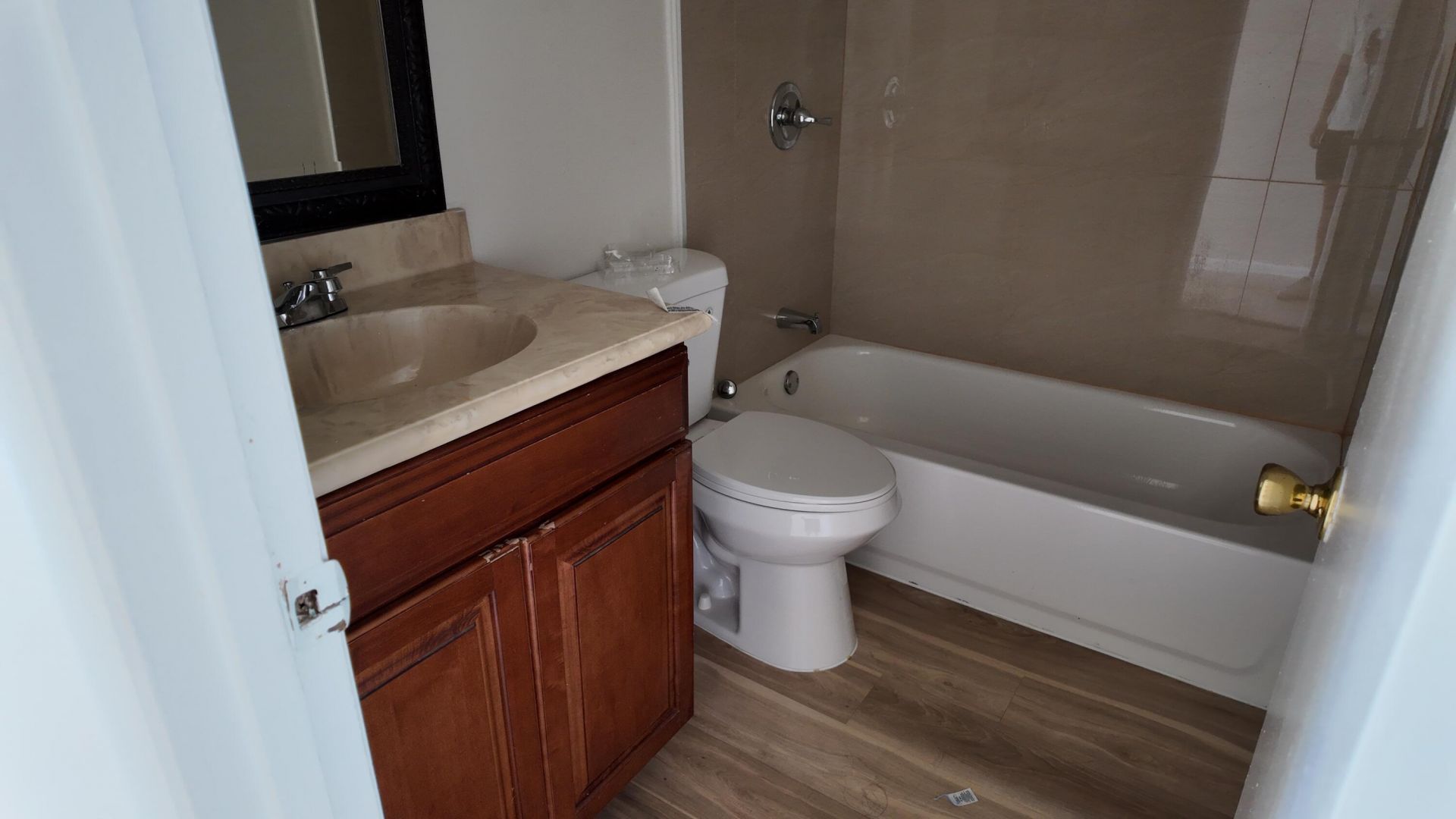 227 Castlewood Drive, Unit 207, North Palm Beach, FL 33408 Photo