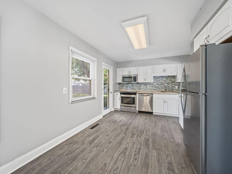 665 Garden Parkway , Circleville, OH 43113 Photo 10