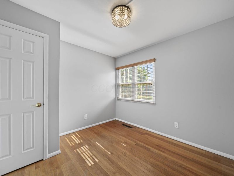 665 Garden Parkway , Circleville, OH 43113 Photo 18