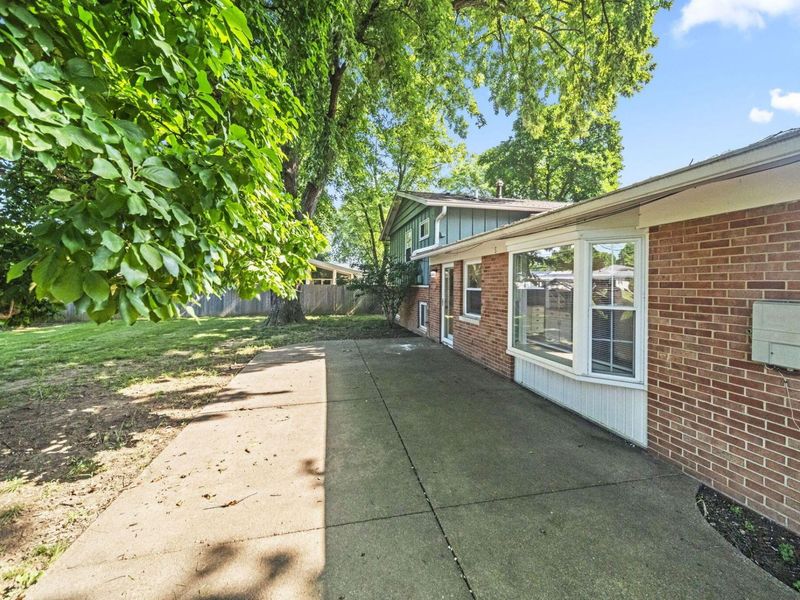 665 Garden Parkway , Circleville, OH 43113 Photo 31
