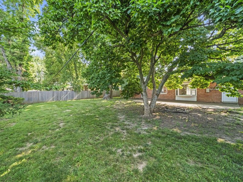 665 Garden Parkway , Circleville, OH 43113 Photo 33