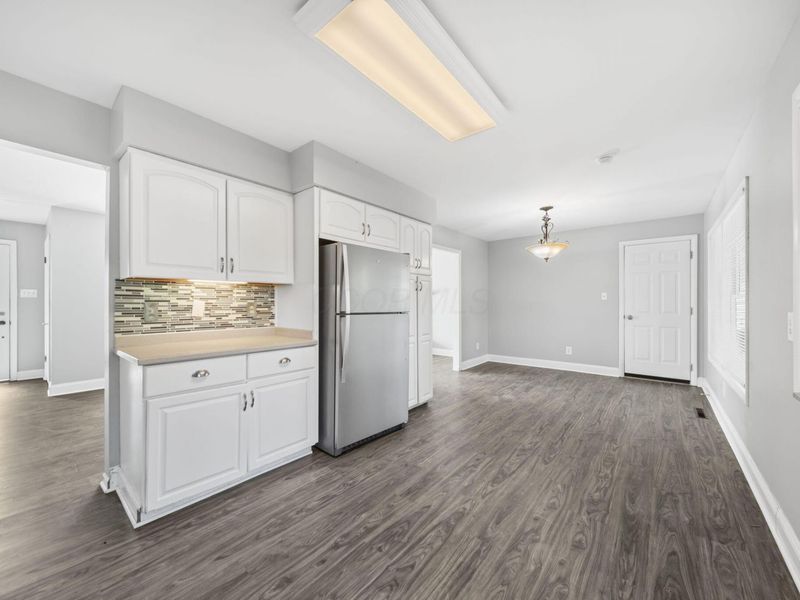 665 Garden Parkway , Circleville, OH 43113 Photo 7