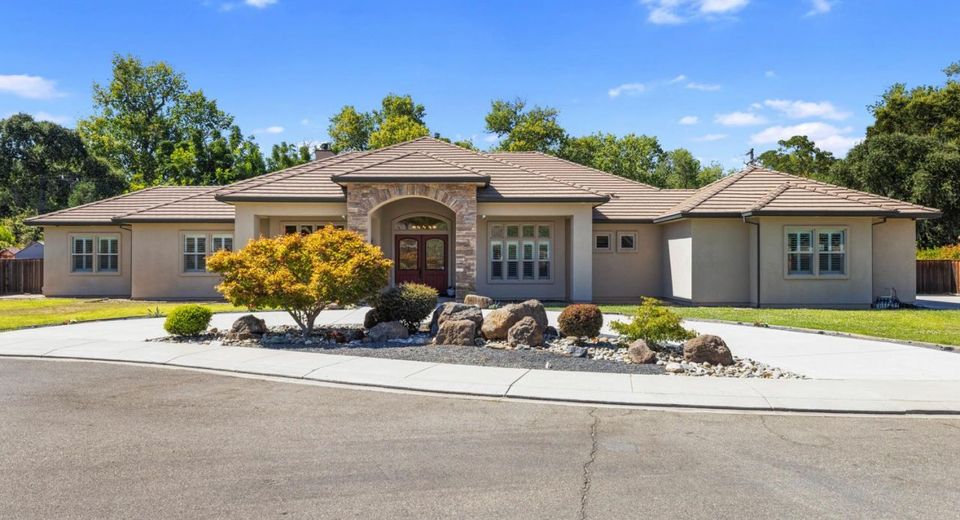 10725 Goldsborough Cir, Oakdale, CA 95361 Photo