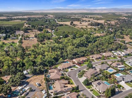 10725 Goldsborough Cir, Oakdale, CA 95361 Photo