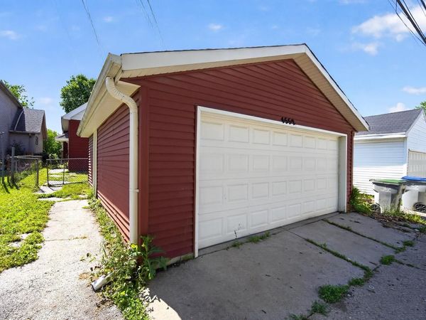 4552 N 38th STREET, Milwaukee, WI 53209