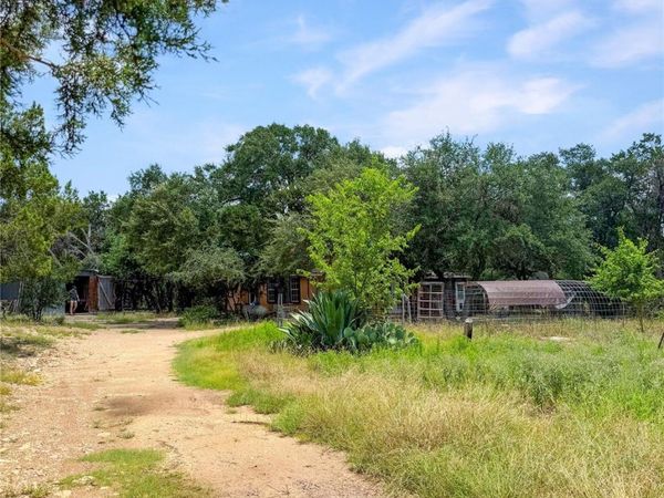1101 Days End RD, Wimberley, TX 78676