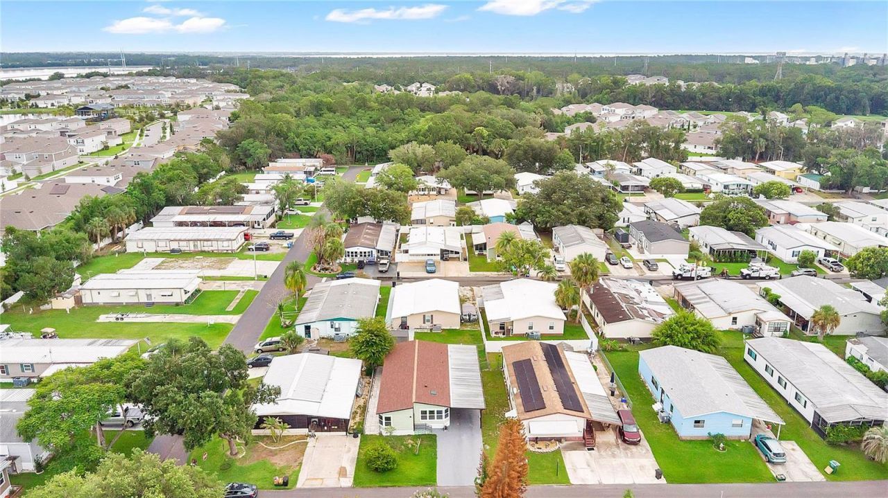 169 Pine Tree Drive, Debary, FL 32713 Photo
