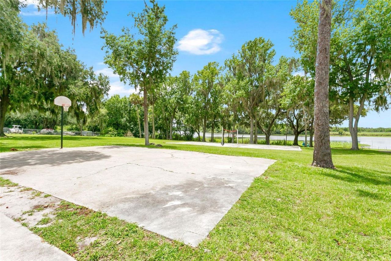 169 Pine Tree Drive, Debary, FL 32713 Photo