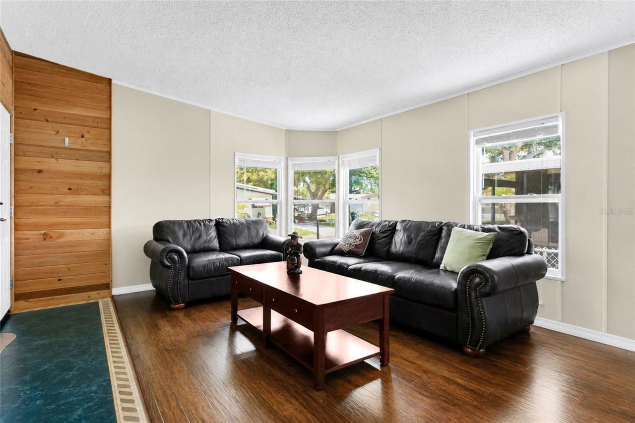 169 Pine Tree Drive, Debary, FL 32713 Photo