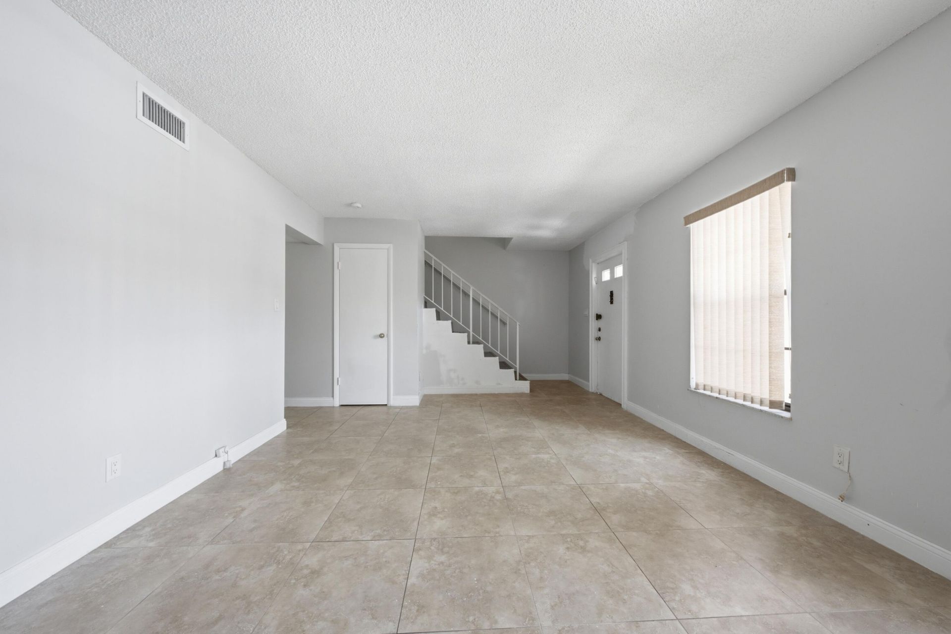 52 Canterbury Lane, Tamarac, FL 33319 Photo