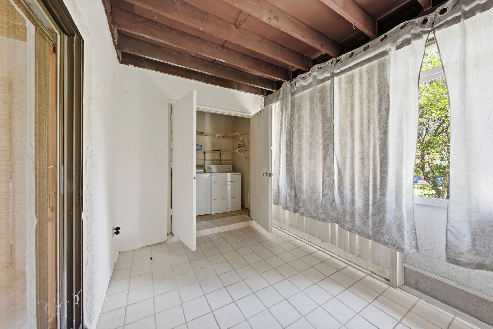52 Canterbury Lane, Tamarac, FL 33319 Photo