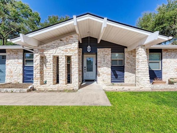 2209 N Celia DR, Cedar Park, TX 78613