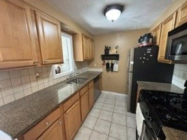 56 Townsend St, Unit A7, Abington, MA 02351