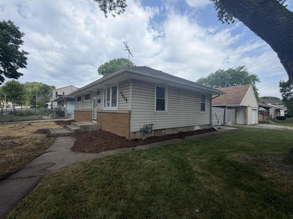 6204 W Thurston Ave, Milwaukee, WI 53218