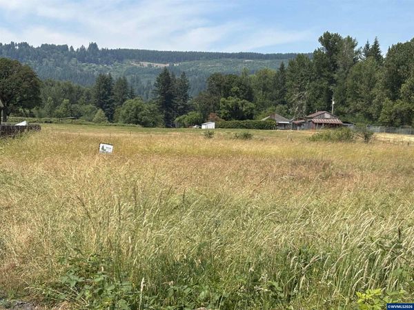 3722 Green River Rd, Sweet Home, OR 97386