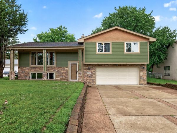 2728 5th Avenue E, North Saint Paul, MN 55109