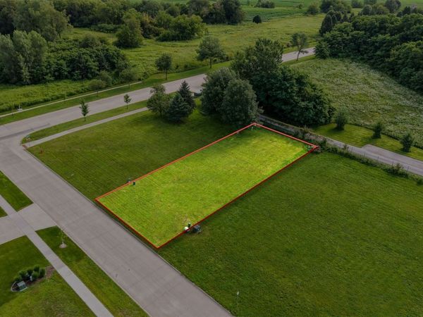 1464 Tamarack Trail , Iowa City, IA 52245