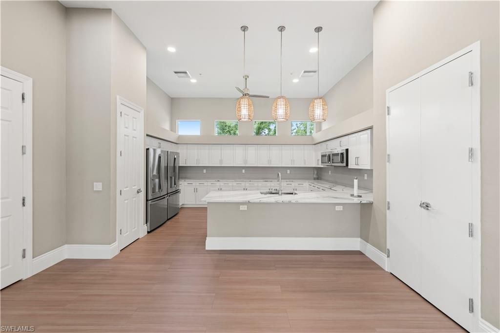 3059 Horizon Ln, Unit 1602, Naples, FL 34109 Photo