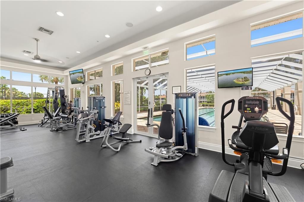 3059 Horizon Ln, Unit 1602, Naples, FL 34109 Photo