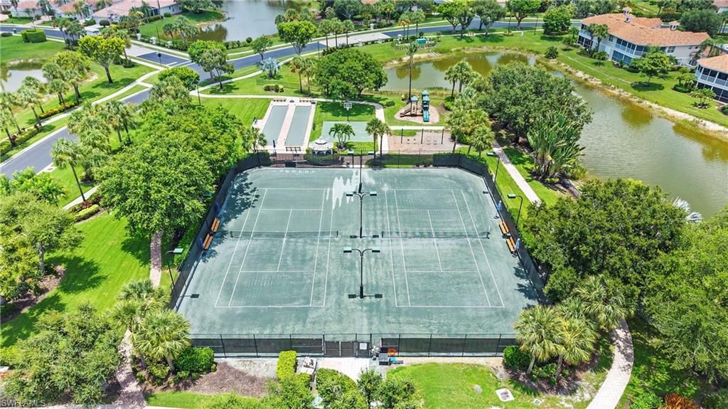 3059 Horizon Ln, Unit 1602, Naples, FL 34109 Photo