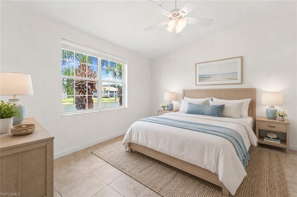 3059 Horizon Ln, Unit 1602, Naples, FL 34109 Photo